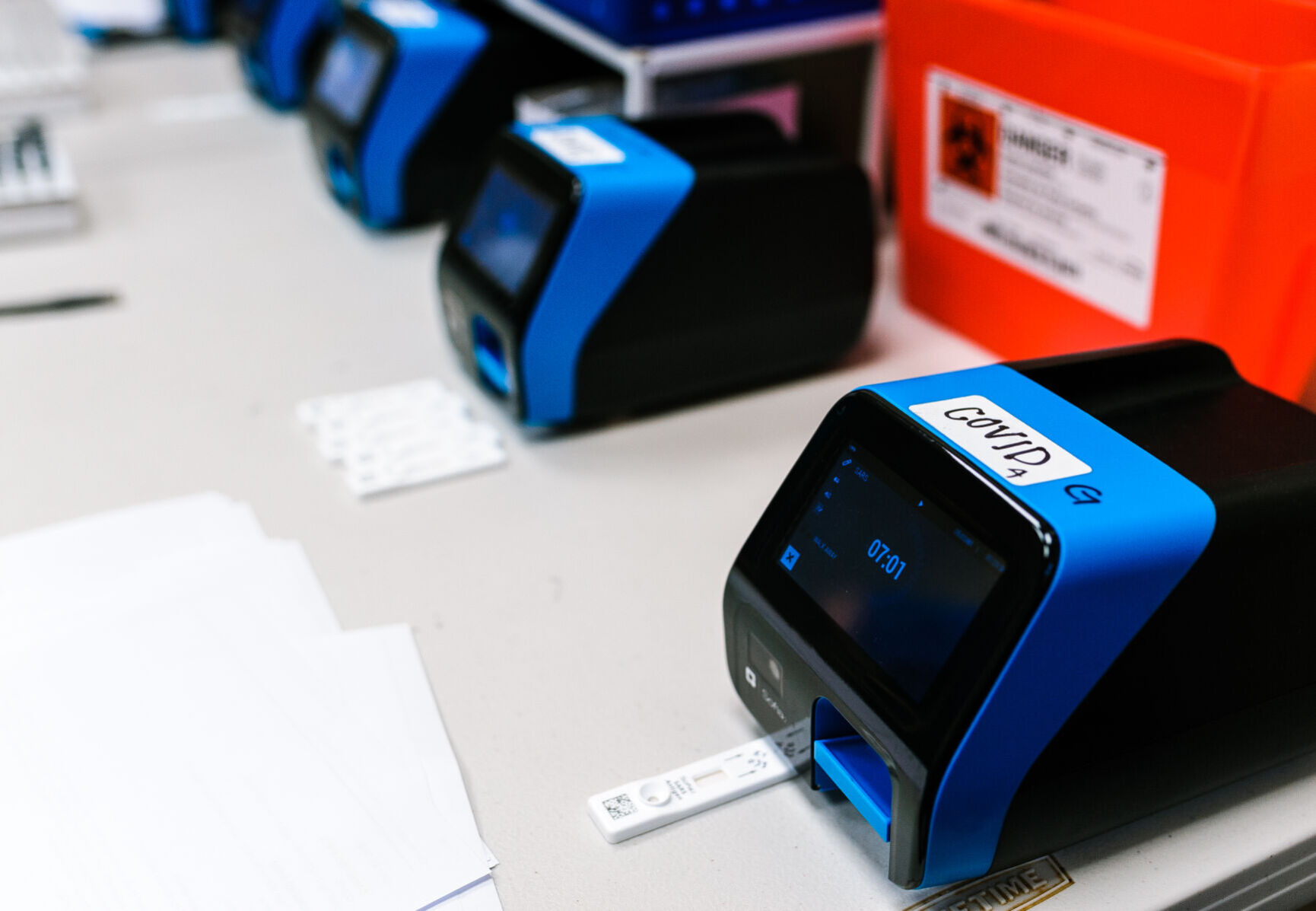 Photo_News_CovidTests_machines.jpg